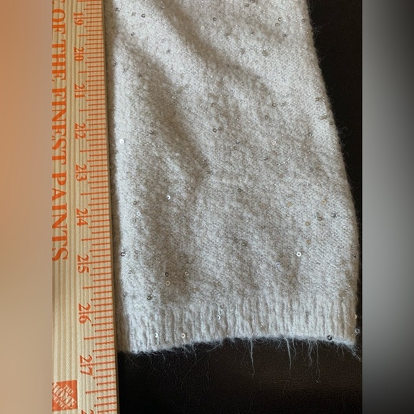 Evri Women’s Ivory Plus Size V-Neck Pullover Sequined Sweater; Size 3X - Picture 13 of 13